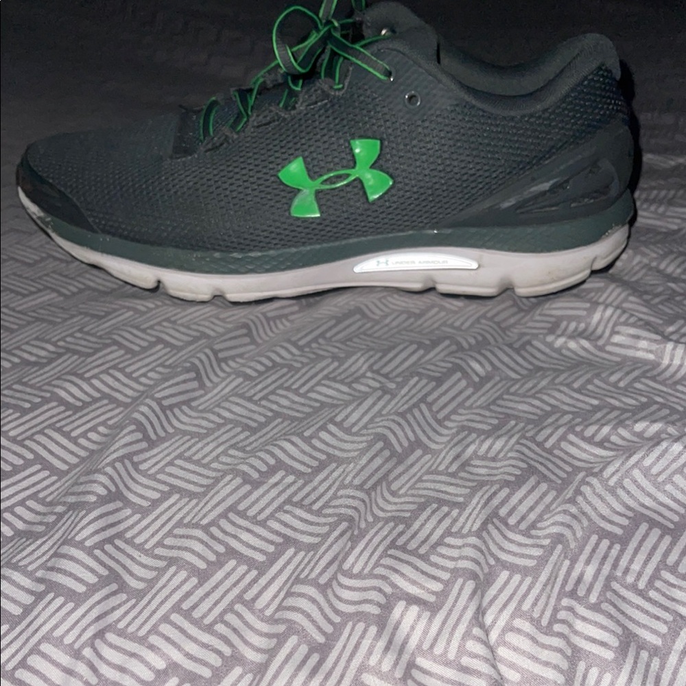 Under Armour Black and Green Athletic Shoes with Breathable Mesh